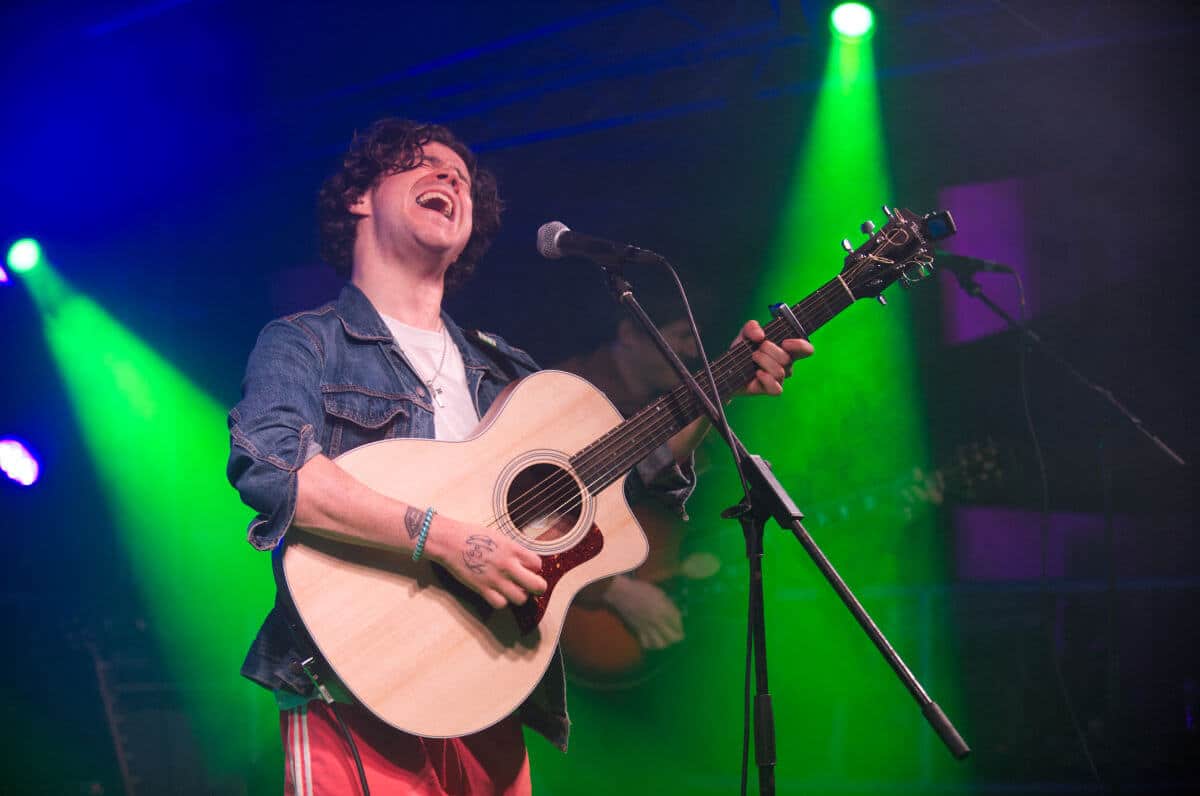 FESTHAILS MUSIC FESTIVAL AT NEWHAILES HOUSE, MUSSELBURGH KYLE FALCONER ON STAGE